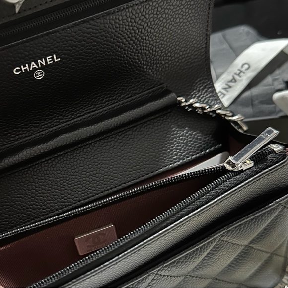 Chanel Wallet on Chain with Silver hardware - Picture 4 of 4